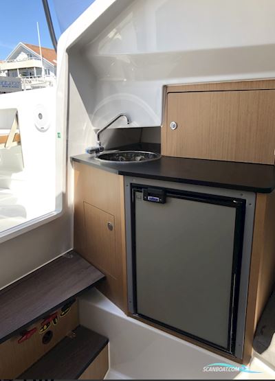 Beneteau Flyer 8 Sundeck Motorboat 2020, with Evinrude 300 Hk G2 engine, Sweden