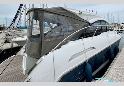 Beneteau GT 34 Motorboat 2014, with Volvo Penta D3-220 DP (Diesel) engine, France