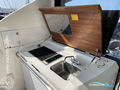 Beneteau Gran Turismo 49 Motorboat 2013, with Volvo Penta D6 Ips 600 engine, France