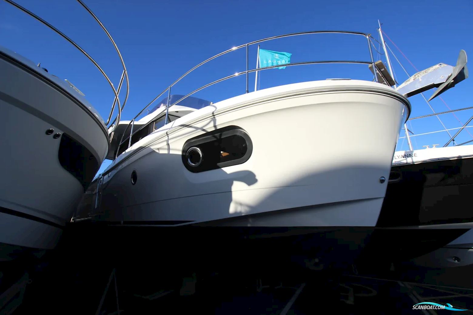 Beneteau Swift Trawler 30 Motorboat 2017, with Volvo Penta engine, Ireland