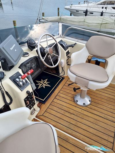 Bertram 30 Fly, 1986 - Nykøbing Mors Motorboat 1986, with Yanmar 4LH-STE engine, Denmark