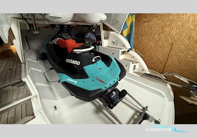 Birchwood 510 Commander Motorboat 2005, with Volvo Penta engine, Sweden