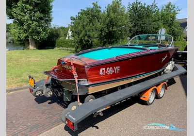 Boesch  580 Acapulco de Luxe Motorboat 1967, with Boesch Marine 250 engine, The Netherlands