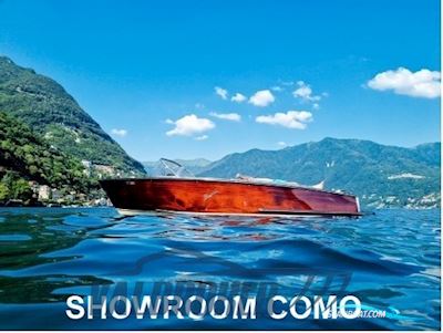 Boesch 580 Acapulco De Luxe Motorboat 1977, with Crusader V8 5.7 L engine, Italy