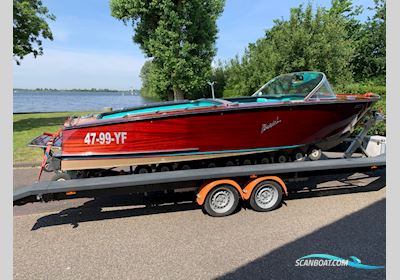 Boesch 580 Acapulco de Luxe Motorboat 1967, with Boesch Marine 250 engine, The Netherlands