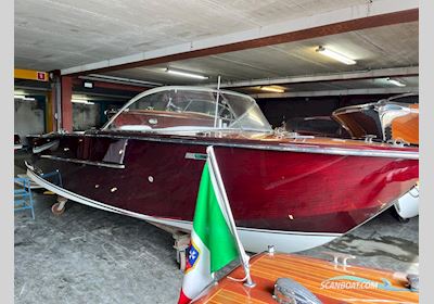 Boesch 680 Costa Brava de Luxe Motorboat 1986, with GM 6.2 V8 Marine Diesel engine, The Netherlands