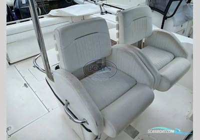 Boston Wheeler Outrage 28 Motorboat 2000, with Mercury engine, France