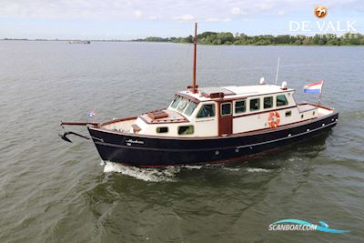 Brooke Marine Motor Yacht Motorboat 1948, with Volvo Penta engine, The Netherlands