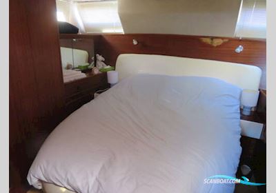 Broom 1070 Motorboat 1989, with Nanni 4.390 Tdi engine, United Kingdom
