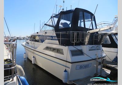 Broom 1070 Motorboat 1989, with Nanni 4.390 Tdi engine, United Kingdom