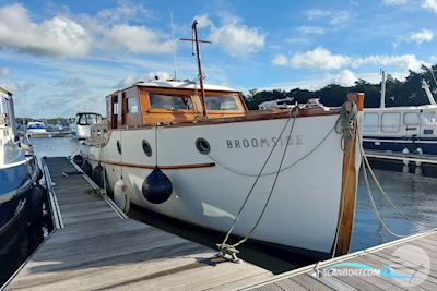 Broom 35 Motorboat 1940, with Perkins engine, Belgium