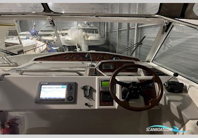 Broom 395 Motorboat 2010, with Volvo Penta 370 pk. engine, The Netherlands
