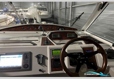 Broom 395 Motorboat 2010, with Volvo Penta 370 pk. engine, The Netherlands