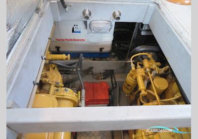 Broom 450 Motorboat 2002, with Caterpillar 3126B Edc engine, United Kingdom