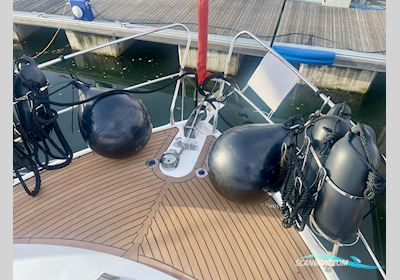 Broom Ocean 38 Motorboat 1999, with Perkins engine, United Kingdom