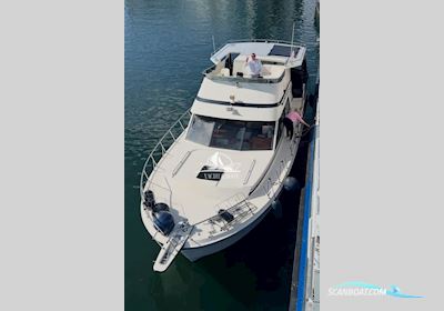 Camargue Yacht 42 Sundeck Motorboat 1988, with Caterpillar Inc. engine, Germany