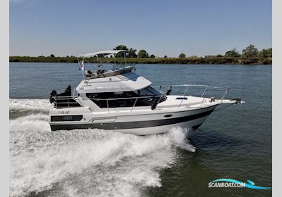 Carver 28 Flybridge Motorboat 1992, with Mercedes engine, The Netherlands