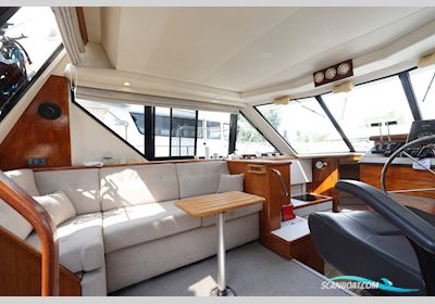 Carver 28 Flybridge Motorboat 1992, with Mercedes engine, The Netherlands