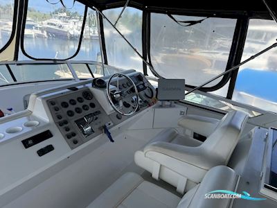Carver 406 Motorboat 2000, with Cummins engine, Virgin Islands