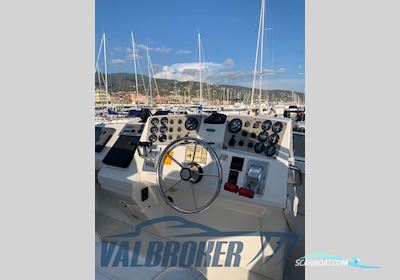 Carver Boat 400 Motorboat 1998, with Cummins 5.9 Bta engine, Italy