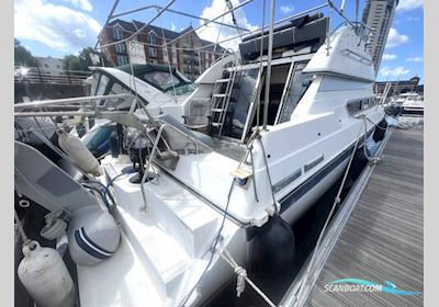 Carver Santego 30 Motorboat 1988, with Volvo Penta engine, United Kingdom