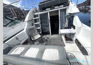 Carver Santego 30 Motorboat 1988, with Volvo Penta engine, United Kingdom