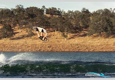 Centurion FE 23 Motorboat 2025, with Pcm L96 V8 6Ltr engine, United Kingdom