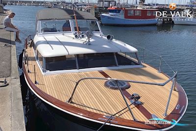 Chris-Craft Roamer Express Deluxe Motorboat 1961, with Mercruiser engine, Sweden