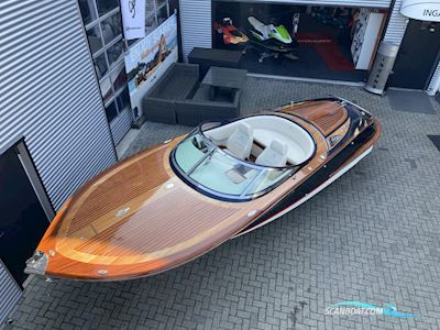 Classic Retro 700 Motorboat 2006, with Mercruiser engine, The Netherlands