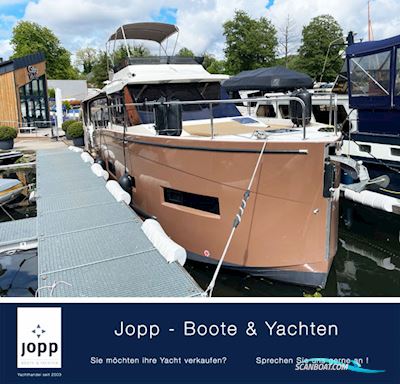 Cobra Futura 36 Motorboat 2022, with Yanmar 4JH80 80km engine, Germany