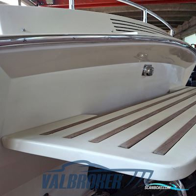 Colombo 29 Racing Motorboat 1988, with Mercruiser 5.7 V8 Alpha One engine, Italy