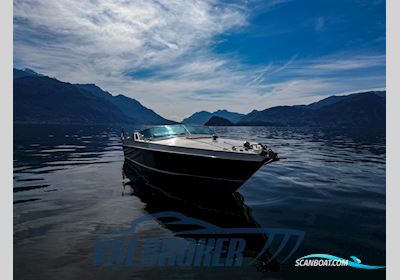 Colombo Antibes 27 Motorboat 1982, with Mercury Mcm 228 engine, Italy