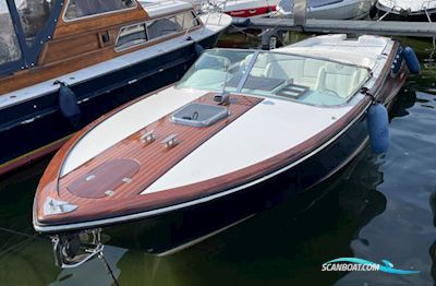 Comitti Venezia 28 Sport  Motorboat 2015, with Volvo Penta V8-350 EVC (BS02) Duoprop engine, Germany