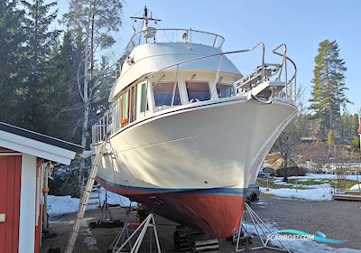 Coral Bay 34 Motorboat 1999, with Cummins 6Bta 5.9 engine, Finland
