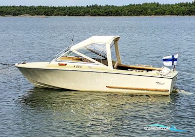 Coronet 21 DC Motorboat 1970, with Volvo Penta V6 3.2L Gxi engine, Finland