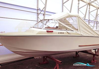 Coronet 21 DC Motorboat 1970, with Volvo Penta V6 3.2L Gxi engine, Finland