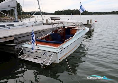 Coronet 21 Motorboat 1968, with Mercruiser 377 Mag V8 engine, Finland