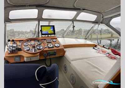 Coronet 32 Wing Motorboat 1973, with Mercruiser engine, Denmark