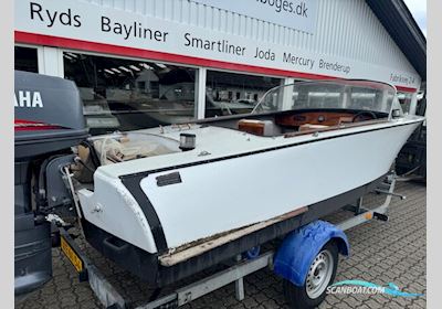 Coronett Cabrina 17 Runabout - Dansk Bygget Classic Boat Med 90 hk Yamaha 3-Cylinder 2-Takt Motorboat 2024, with Yamaha engine, Denmark