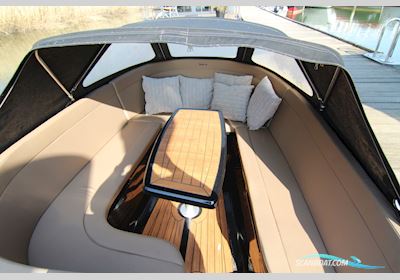 Corsiva 520 New Age Motorboat 2019, The Netherlands