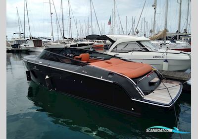 Cranchi E26 Classic Motorboat 2020, with Volvo Penta V8-350-CE/G (5.3) DP-S Catalyzed engine, Portugal