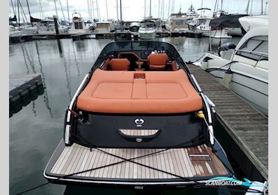Cranchi E26 Classic Motorboat 2020, with Volvo Penta V8-350-CE/G (5.3) DP-S Catalyzed engine, Portugal