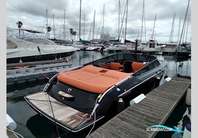 Cranchi E26 Classic Motorboat 2020, with Volvo Penta V8-350-CE/G (5.3) DP-S Catalyzed engine, Portugal