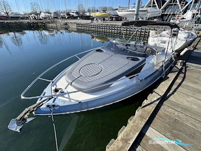 Cranchi E30 Endurance (2021) YDERLIGERE NEDSAT Motorboat 2021, with Volvo Penta engine, Denmark