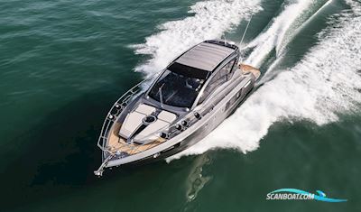 Cranchi M44 HT (2022) - Nedsat Motorboat 2022, with Volvo Penta D6 m/Joystik engine, Denmark