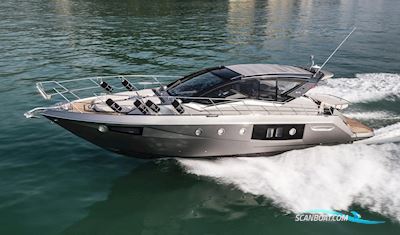 Cranchi M44 HT (2022) - Nedsat Motorboat 2022, with Volvo Penta D6 m/Joystik engine, Denmark