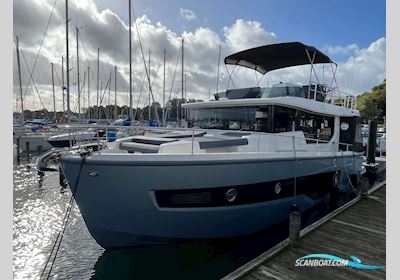 Cranchi T43 Eco Trawler LD - (2022) Solgt Motorboat 2022, with Volvo Penta Ips 500 x 2 Inkl. Dps og Assistent Docking engine, Denmark
