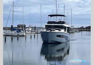Cranchi T43 Eco Trawler LD - (2022) Solgt Motorboat 2022, with Volvo Penta Ips 500 x 2 Inkl. Dps og Assistent Docking engine, Denmark