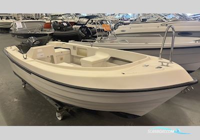 Crescent 450 Winner Motorboat 2005, with Yamaha engine, Sweden
