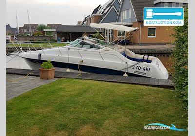 Crownline 250 CR Motorboat 1996, with Volvo Penta engine, The Netherlands